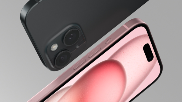 iPhone 15 và iPhone 13 đều có khung nhôm cho trải nghiệm cầm nắm thoải mái cùng màn hình công nghệ cao